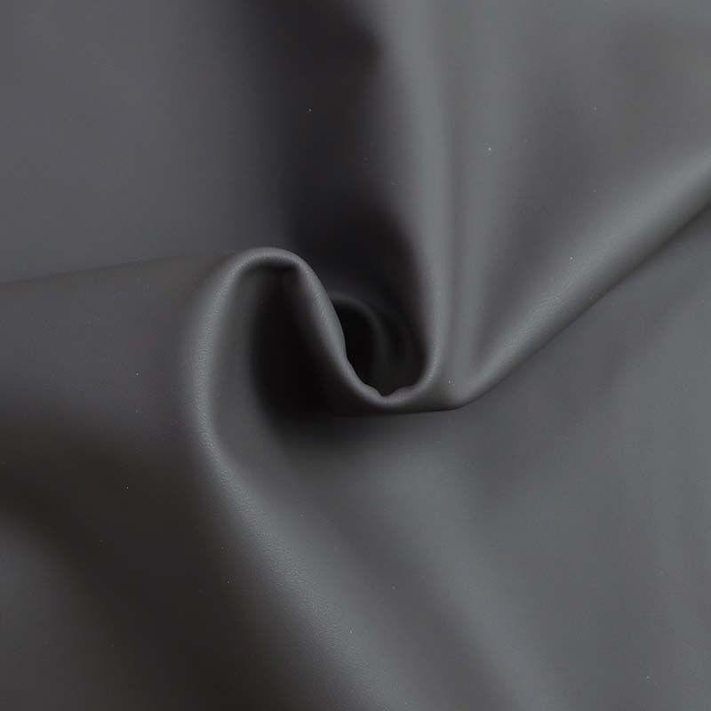 Qu'est-ce que le cuir de silicone et pourquoi remplace-t-il les peaux d'animaux ?